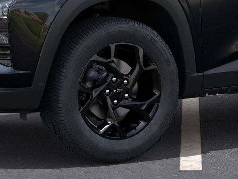 New 2026 Chevrolet Trax LT w/ Driver Confidence Package FWD image 9