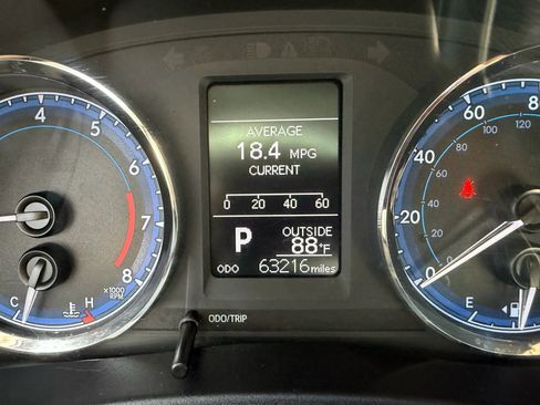 Used 2019 Toyota Corolla LE image 11