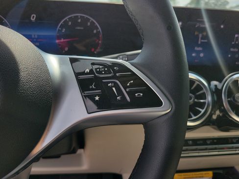 Certified 2026 Mercedes-Benz GLB 250 image 25
