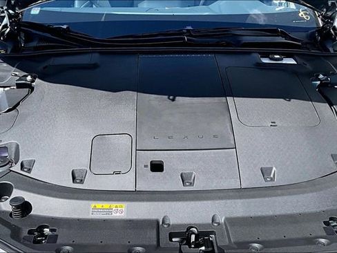 New 2026 Lexus ES 500e AWD/4WD image 11