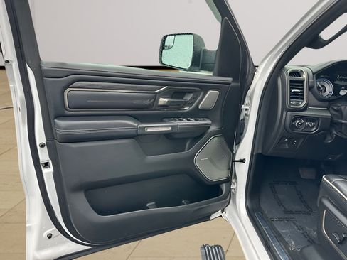 Used 2019 RAM 1500 Limited AWD/4WD image 17