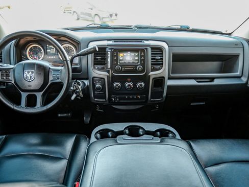 Used 2017 RAM 2500 Tradesman w/ Popular Equipment Group image 16