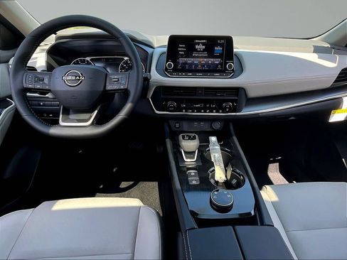 New 2026 Nissan Pathfinder Platinum AWD/4WD image 5
