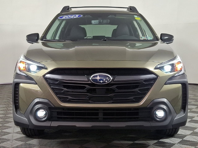 Certified 2025 Subaru Outback Premium AWD/4WD image 5