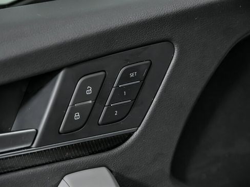 Used 2020 Audi SQ5 Premium Plus w/ Premium Plus Package image 16