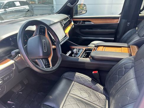Used 2024 Jeep Grand Wagoneer L Series III AWD/4WD image 11