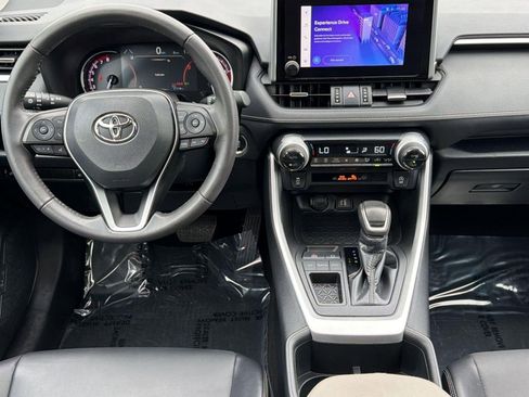 Used 2023 Toyota RAV4 XLE Premium FWD image 26