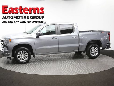 Used 2023 Chevrolet Silverado 1500 LT AWD/4WD image 60