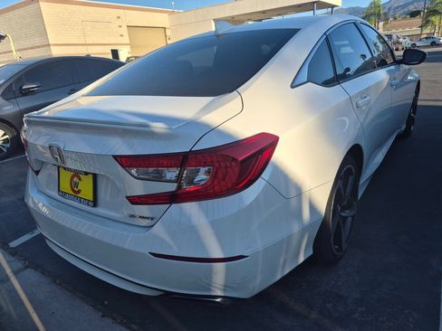 Used 2018 Honda Accord Sport image 7