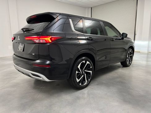 Used 2023 Mitsubishi Outlander SE image 7