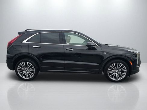 Used 2024 Cadillac XT4 Premium Luxury w/ Active Safety Package FWD image 5