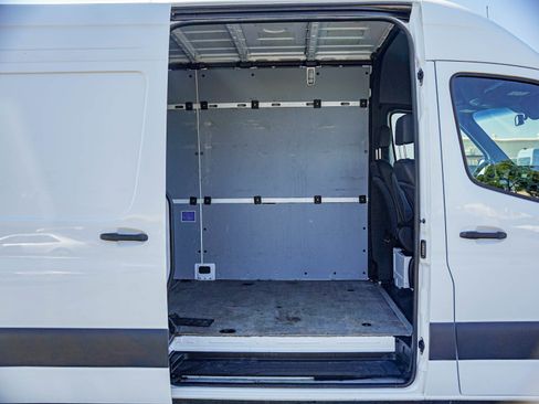 Used 2024 Mercedes-Benz Sprinter 3500 image 9