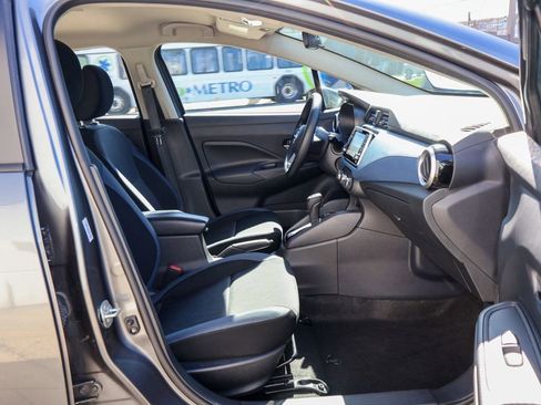 Used 2025 Nissan Versa SV FWD image 24