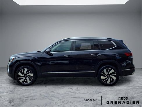 Used 2024 Volkswagen Atlas SEL AWD/4WD image 5