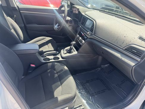 Used 2020 Hyundai Elantra SEL w/ Cargo Package (C1) FWD image 2