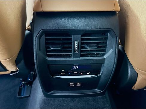 Used 2023 BMW i4 eDrive35 w/ Premium Package image 25