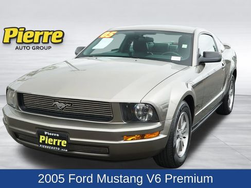 Used 2005 Ford Mustang Premium RWD image 1