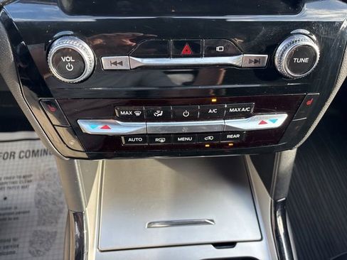 Used 2023 Ford Explorer ST-Line w/ Class IV Trailer Tow Package image 45