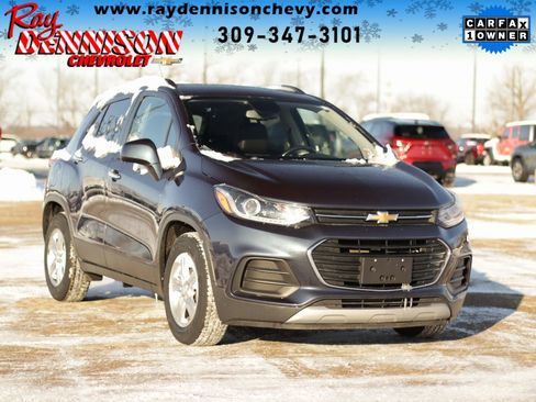 Used 2019 Chevrolet Trax LT w/ LT Convenience Package image 1