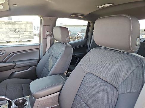 New 2026 GMC Canyon Elevation w/ Convenience Package image 11