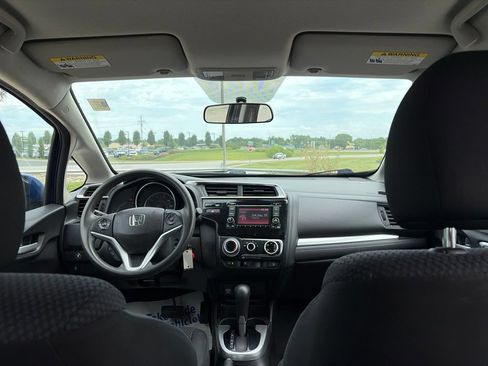 Used 2018 Honda Fit LX image 30