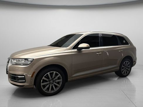 Used 2019 Audi Q7 3.0T Prestige w/ Prestige Package AWD/4WD image 2