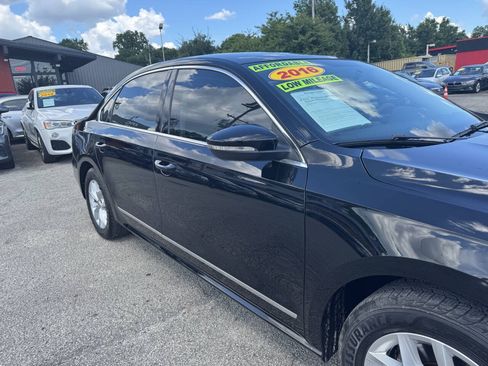 Used 2016 Volkswagen Passat 1.8T S FWD image 12