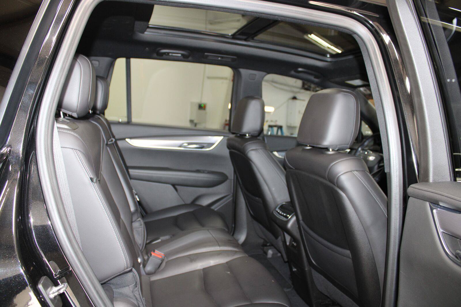 Certified 2023 Cadillac XT6 Luxury FWD image 21