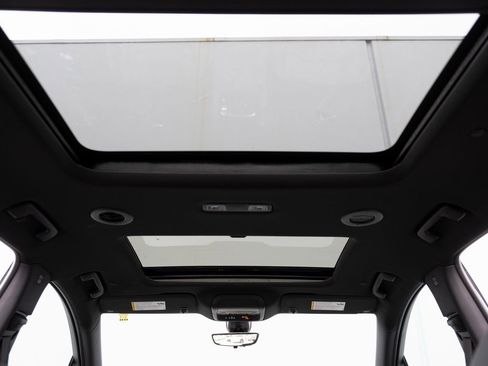 Used 2023 Buick Enclave Premium image 20