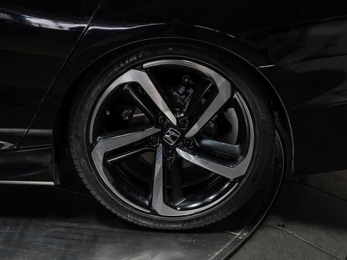Used 2022 Honda Accord Sport image 10