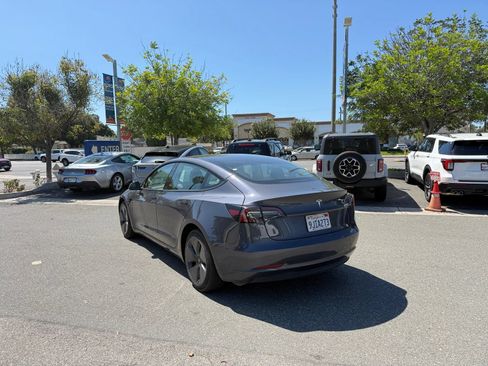 Used 2023 Tesla Model 3 Standard Range RWD image 2