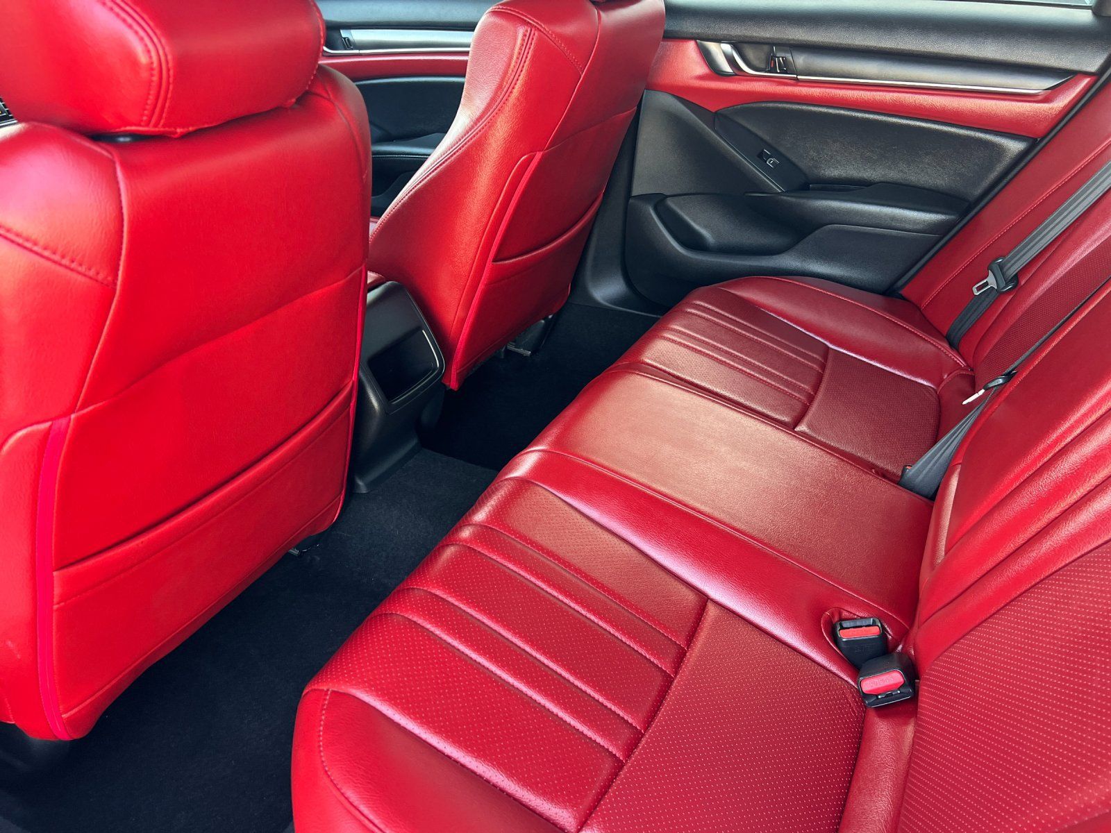 Used 2020 Honda Accord Sport image 11