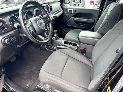 Used 2021 Jeep Gladiator Sport image 25