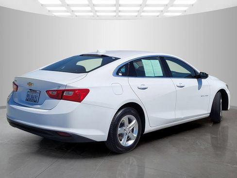 Used 2023 Chevrolet Malibu LT FWD image 4