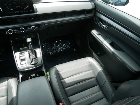 Used 2024 Honda CR-V Sport-L image 11