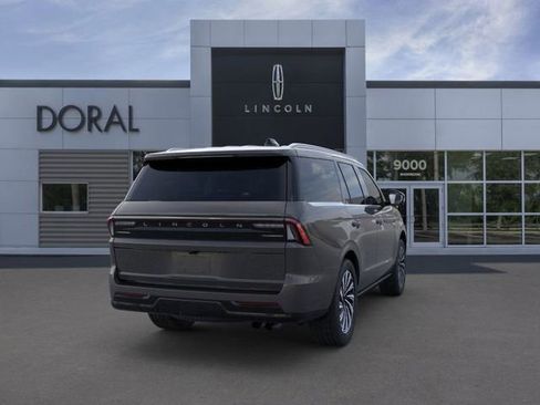 New 2025 Lincoln Navigator Black Label image 8