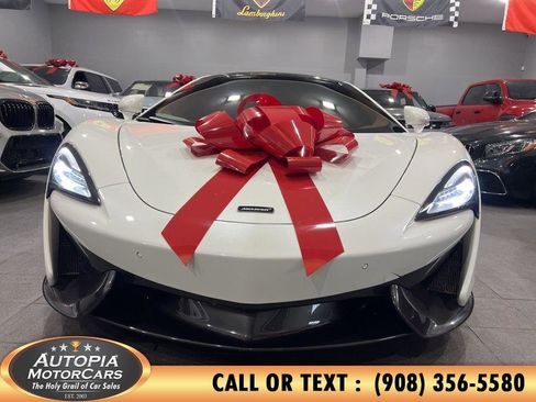 Used 2017 McLaren 570S RWD image 24