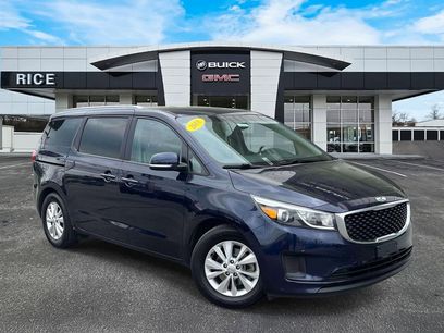 Used 2018 Kia Sedona LX w/ LX Essentials Premium Package