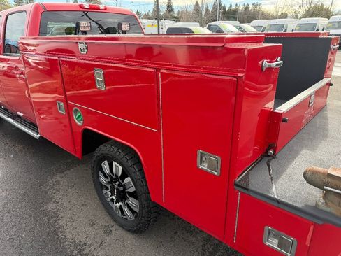 Used 2014 Chevrolet Silverado 2500 LTZ w/ LTZ Plus Package image 15