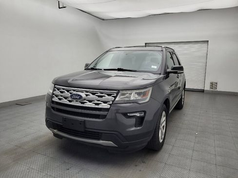 Used 2018 Ford Explorer XLT w/ Equipment Group 202A AWD/4WD image 15