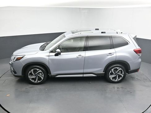Used 2022 Subaru Forester Touring image 30