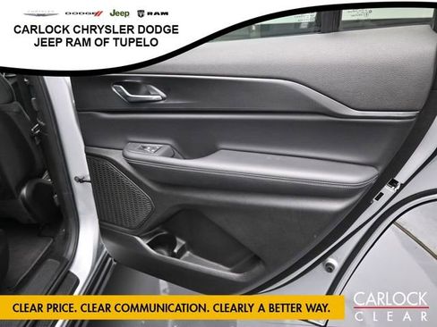 Used 2025 Jeep Grand Cherokee L Laredo image 41