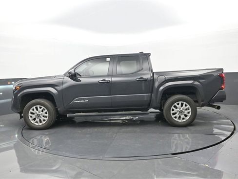 Used 2024 Toyota Tacoma SR5 image 21