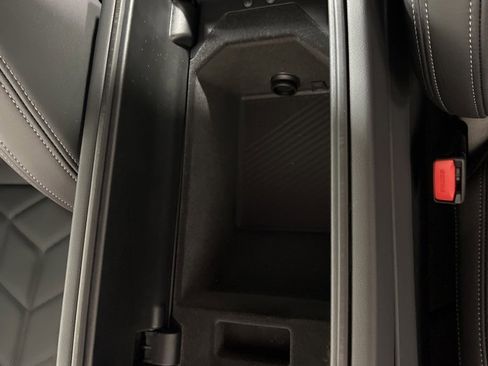 Used 2026 BMW i5 eDrive40 w/ Premium Package image 34