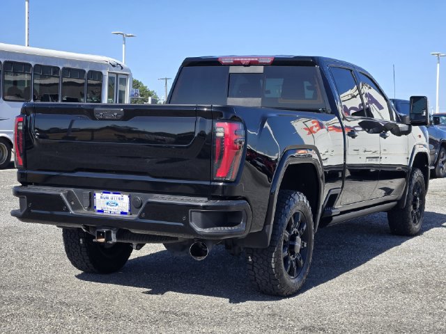 Used 2024 GMC Sierra 2500 AT4 w/ AT4 Premium Plus Package AWD/4WD image 7