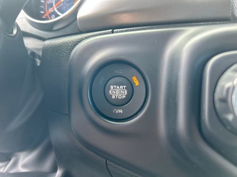 Used 2022 Jeep Wrangler Sport AWD/4WD image 25