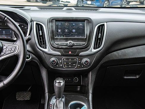 Used 2021 Chevrolet Equinox LT image 11