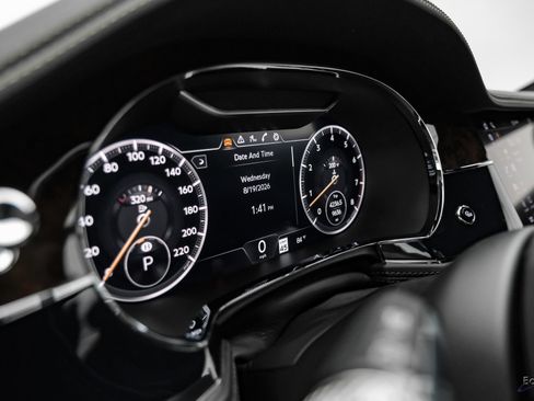 Used 2022 Bentley Continental GT AWD/4WD image 31