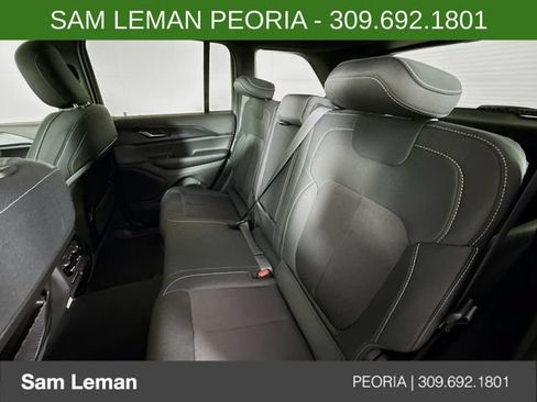 New 2025 Jeep Grand Cherokee Laredo w/ Luxury Tech Group I AWD/4WD image 24