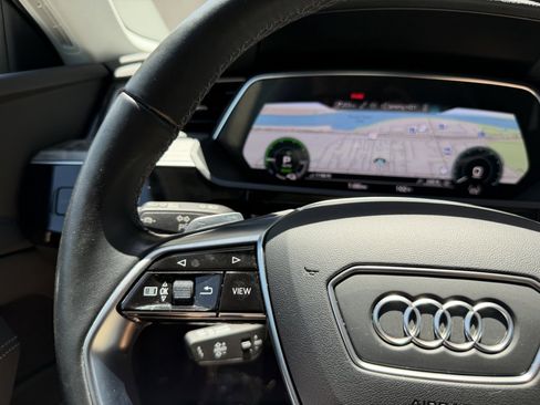 Used 2024 Audi Q8 e-tron Premium Plus w/ Premium Plus Package AWD/4WD image 30